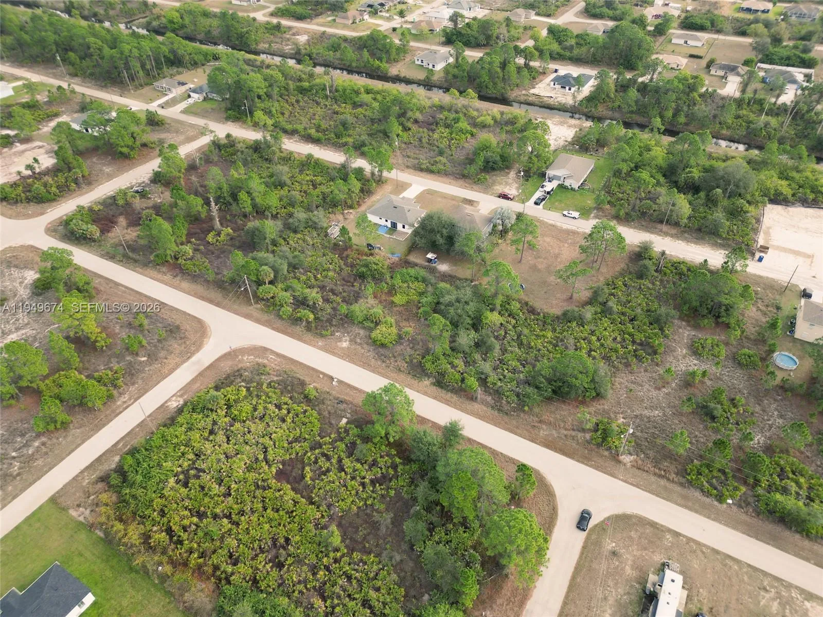 549 BEACH AVE S, Lehigh Acres, FL 33974 photo 4