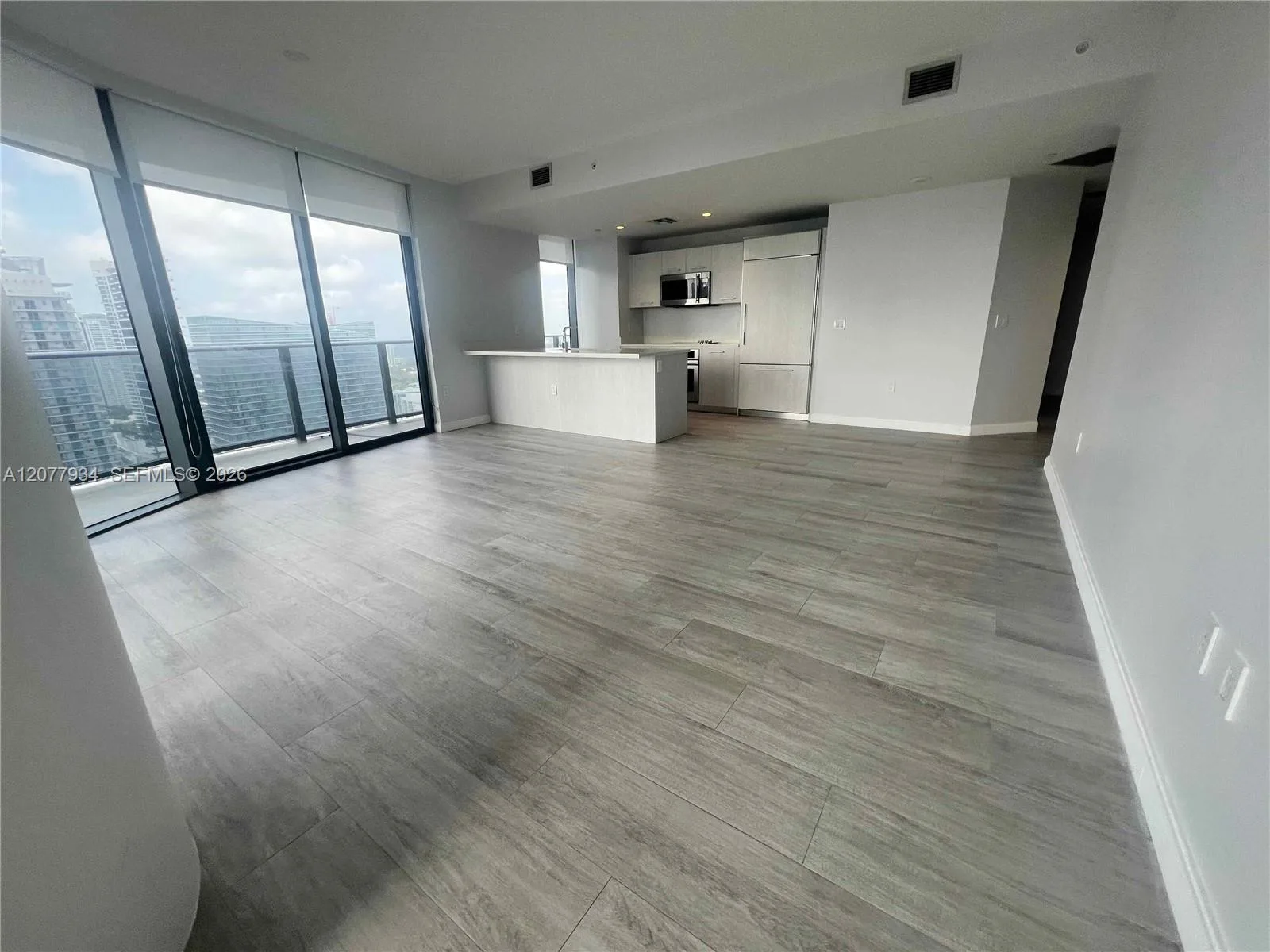 45 SW 9th St # 3703, Miami, FL 33130 photo 11