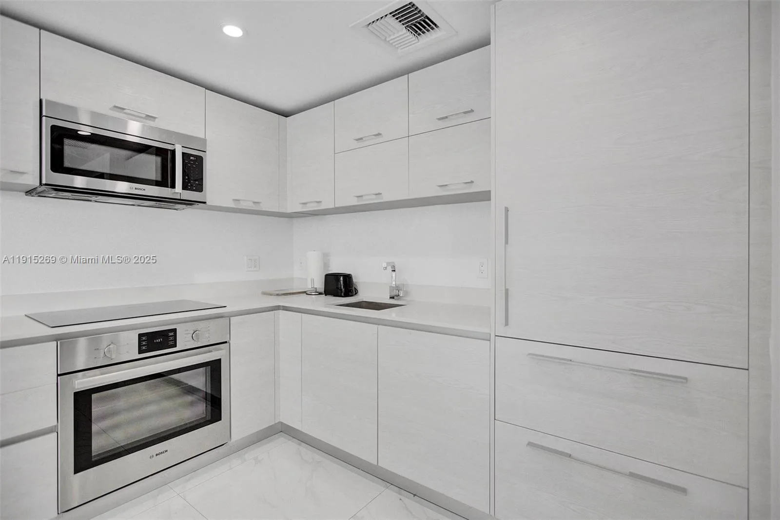 1300 S Miami Ave # 1407, Miami, FL 33130 photo 5
