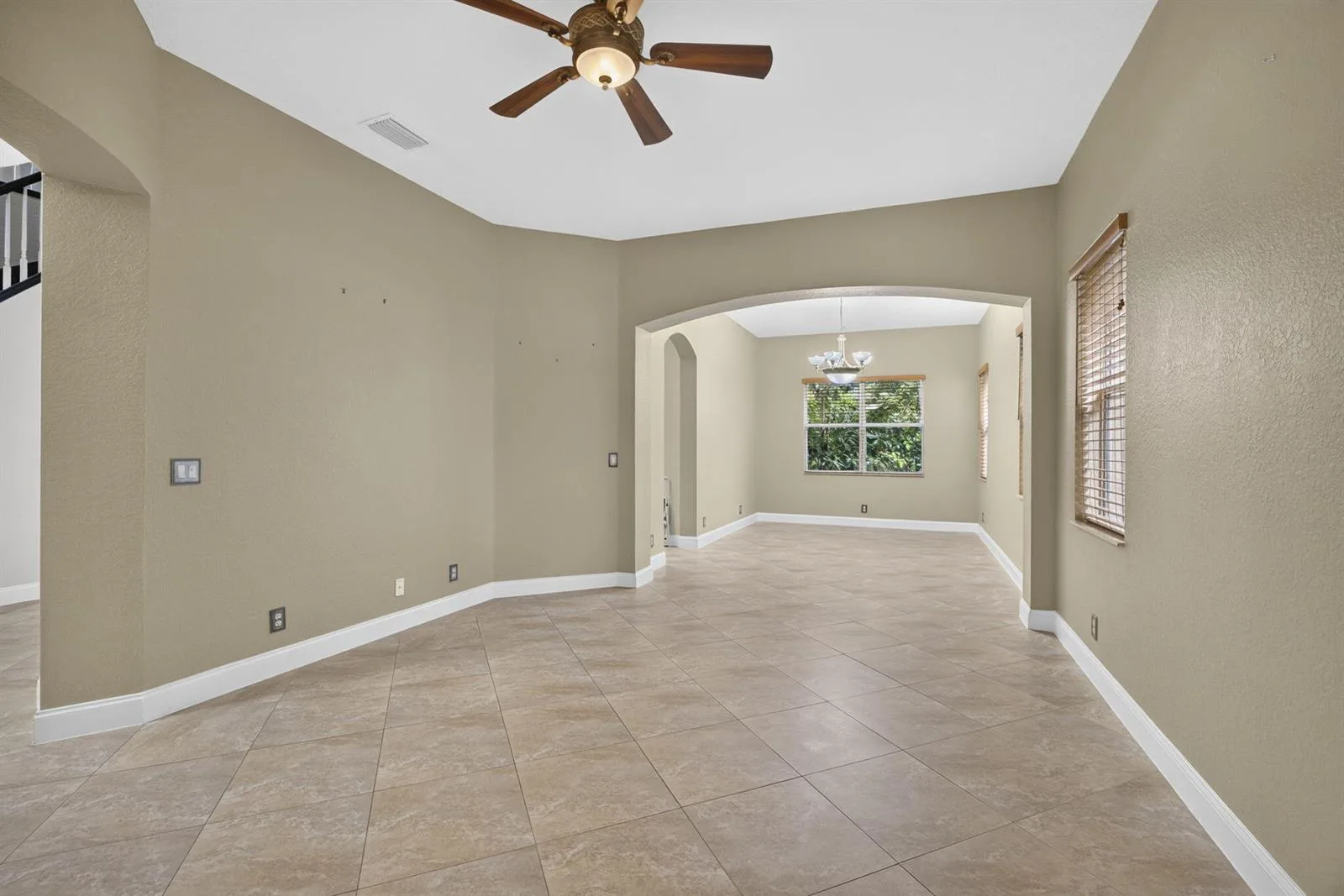 742 Cresta Circle, West Palm Beach, FL 33413 photo 8