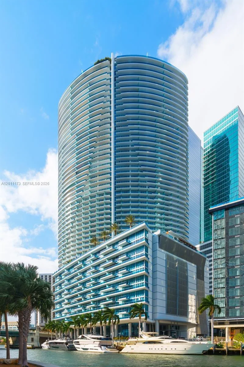 200 Biscayne Boulevard Way # 1404, Miami, FL 33131 photo 3