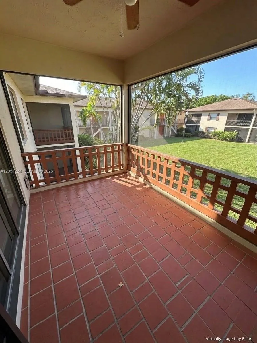 11233 SW 88th St # 202-E, Miami, FL 33176