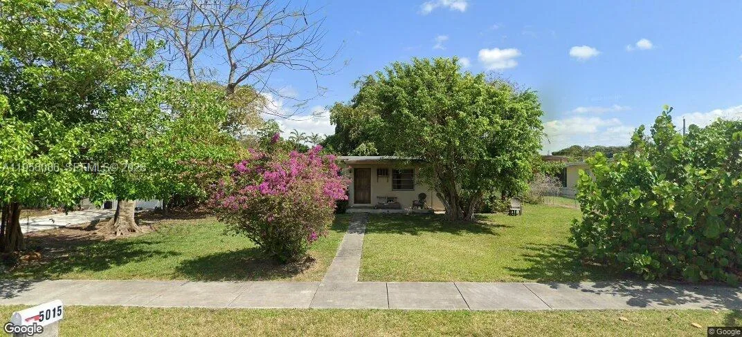 5015 SW 98th Ct, Miami, FL 33165