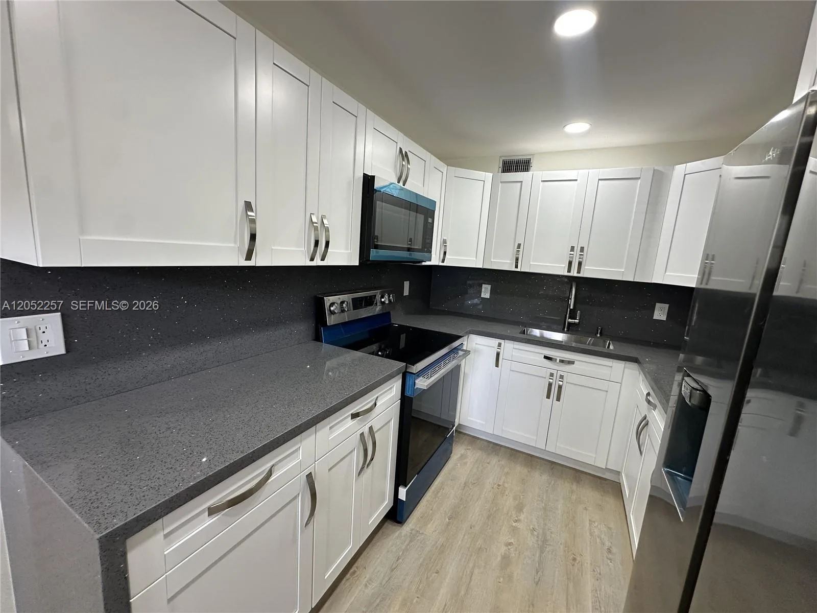 13255 SW 7th Ct # 113D, Pembroke Pines, FL 33027