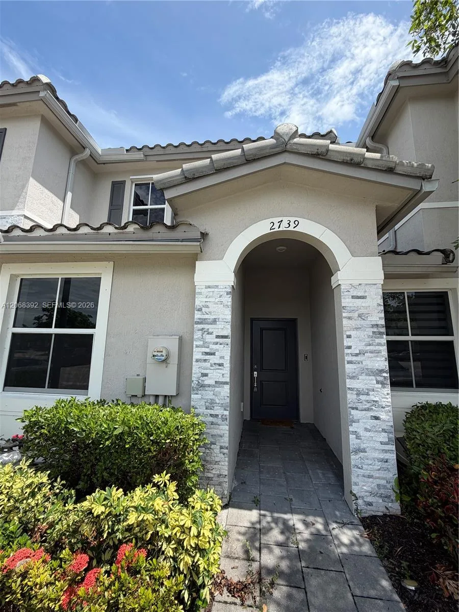 2739 SE 17th St, Homestead, FL 33035