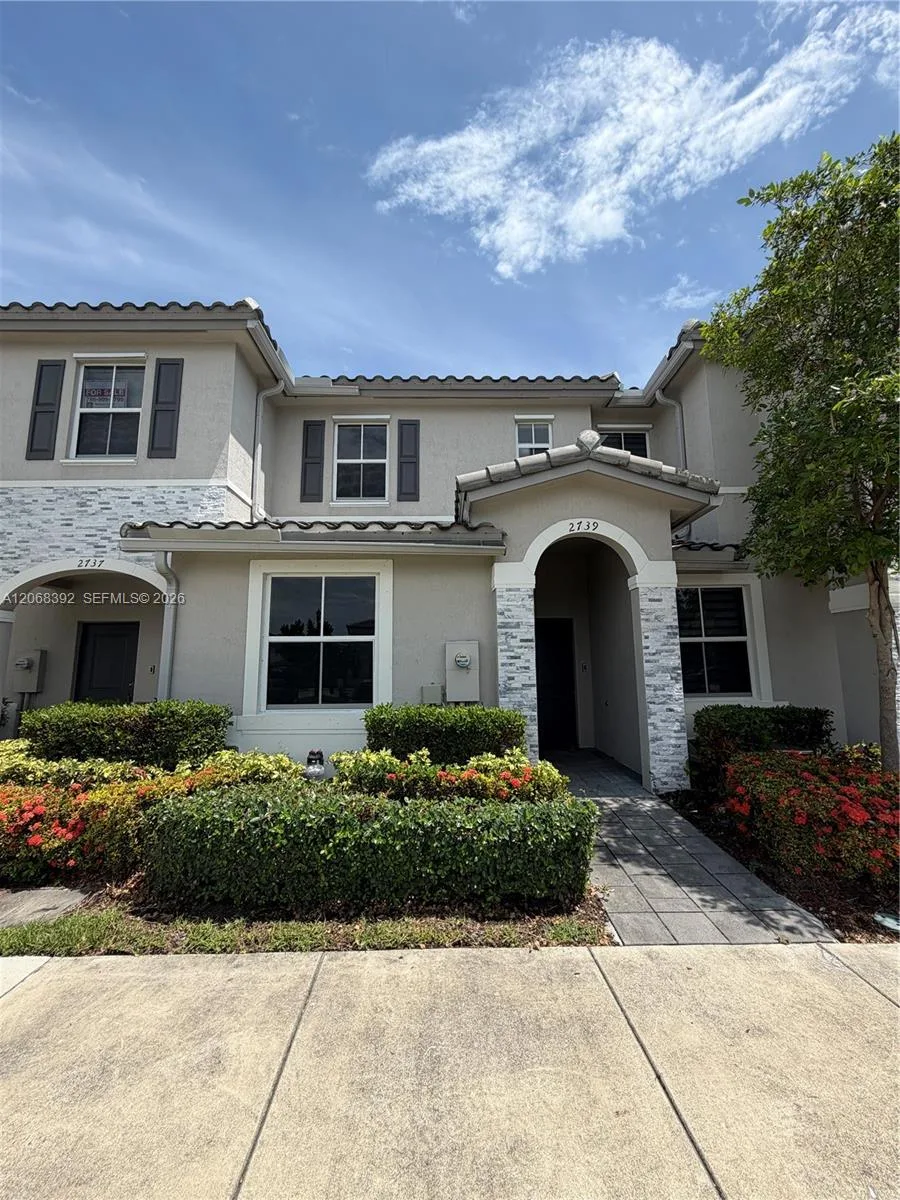 2739 SE 17th St, Homestead, FL 33035 photo 2