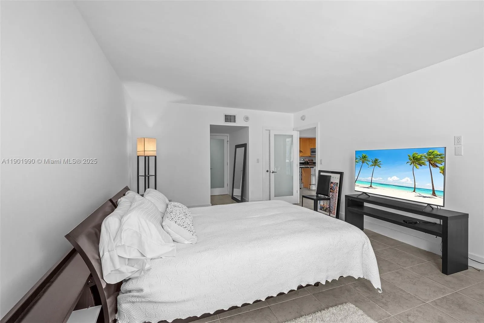 2301 Collins Ave # 1501, Miami Beach, FL 33139 photo 10