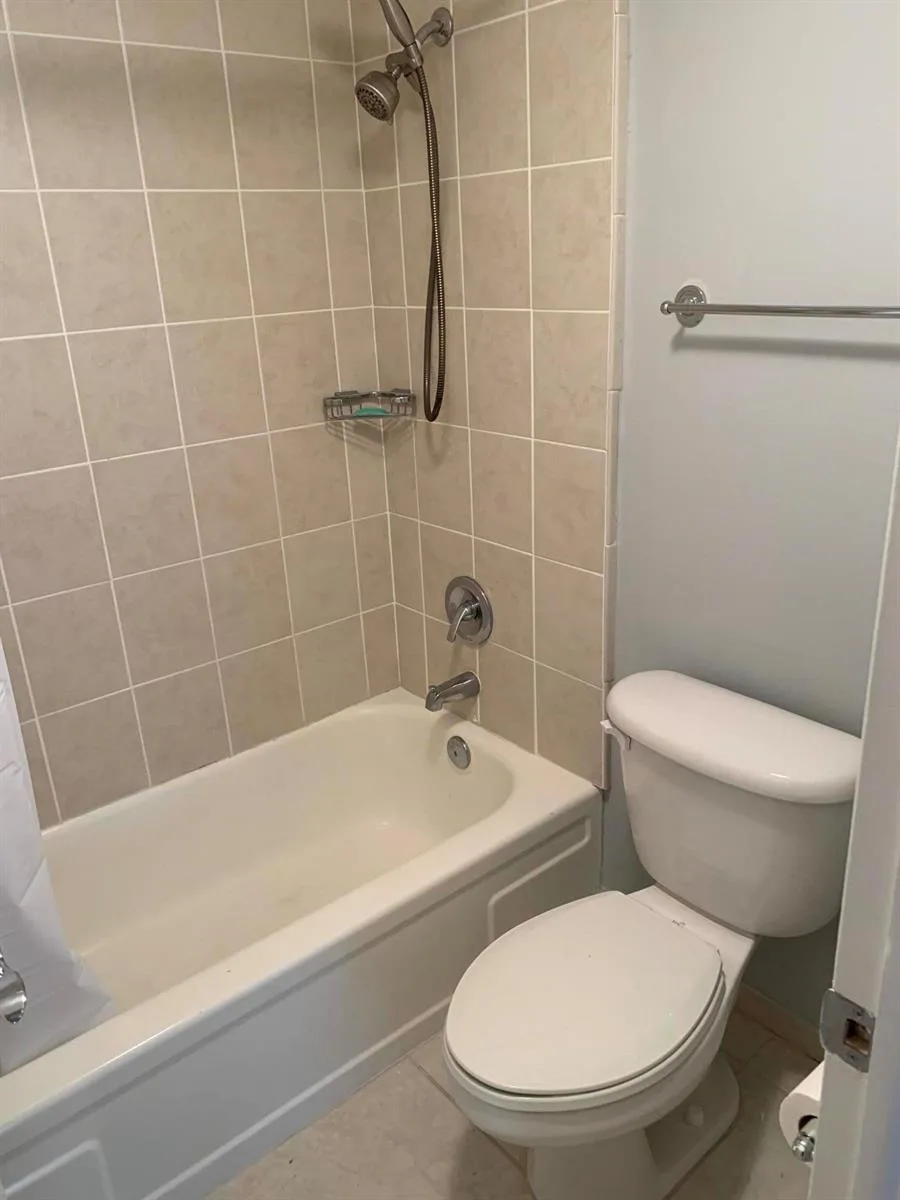 3001 W ROLLING HILLS Circle # 709, Davie, FL 33328 photo 7