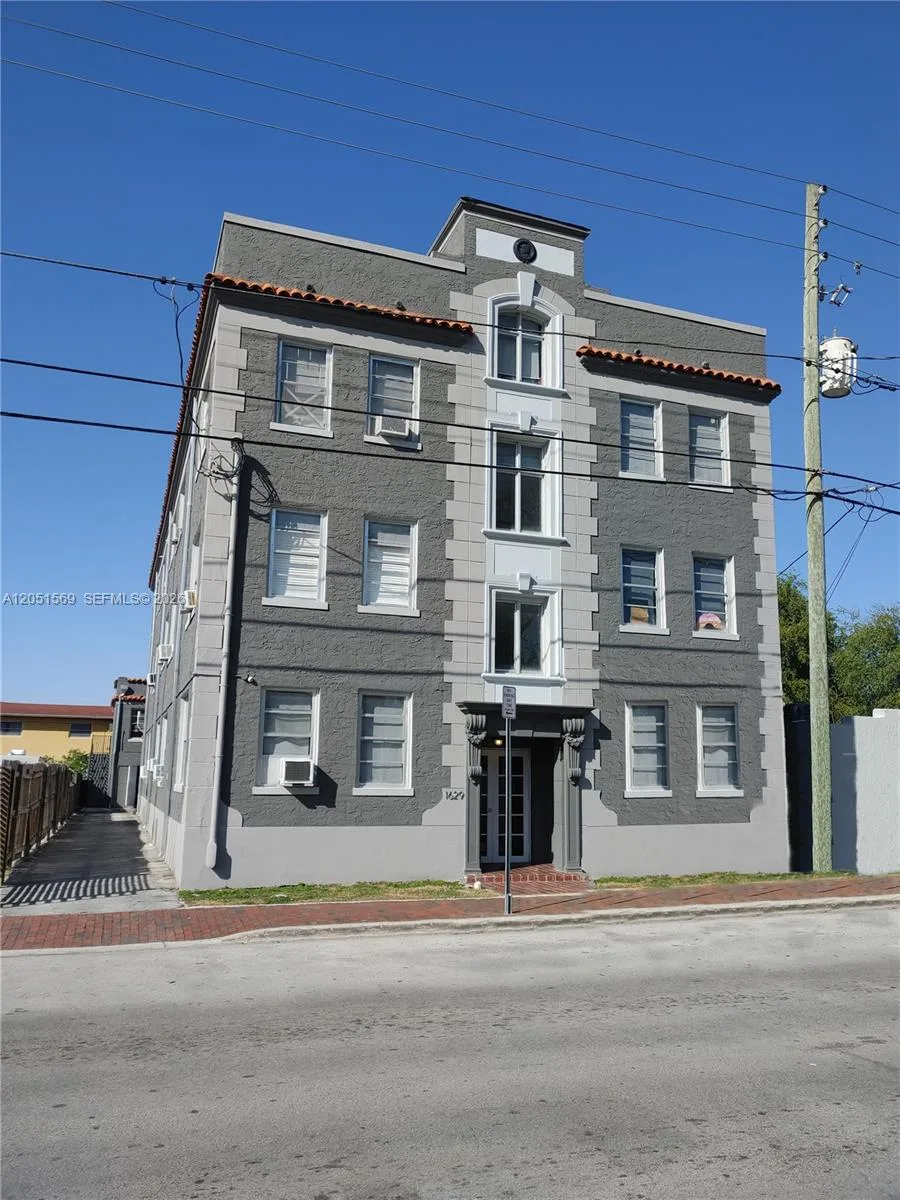 1629 SW 6th St # 11, Miami, FL 33135