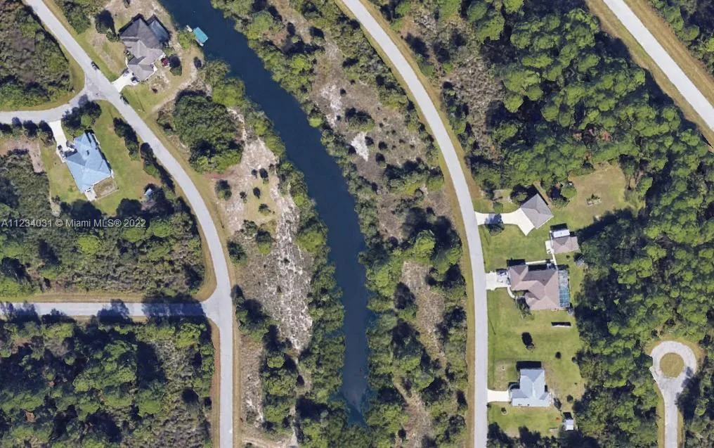 2573 Chapel Dr, Port Charlotte, FL 33953 photo 3