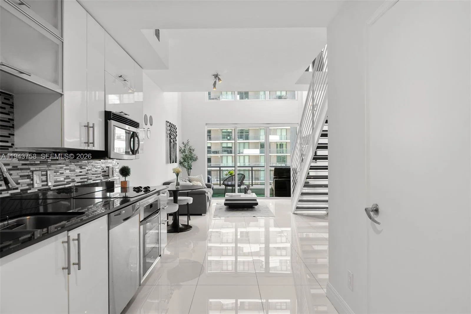60 SW 13th St # 2812, Miami, FL 33130 photo 12