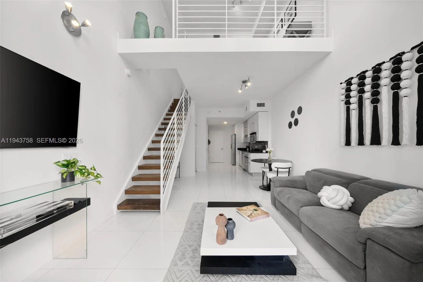 60 SW 13th St # 2812, Miami, FL 33130 photo 8