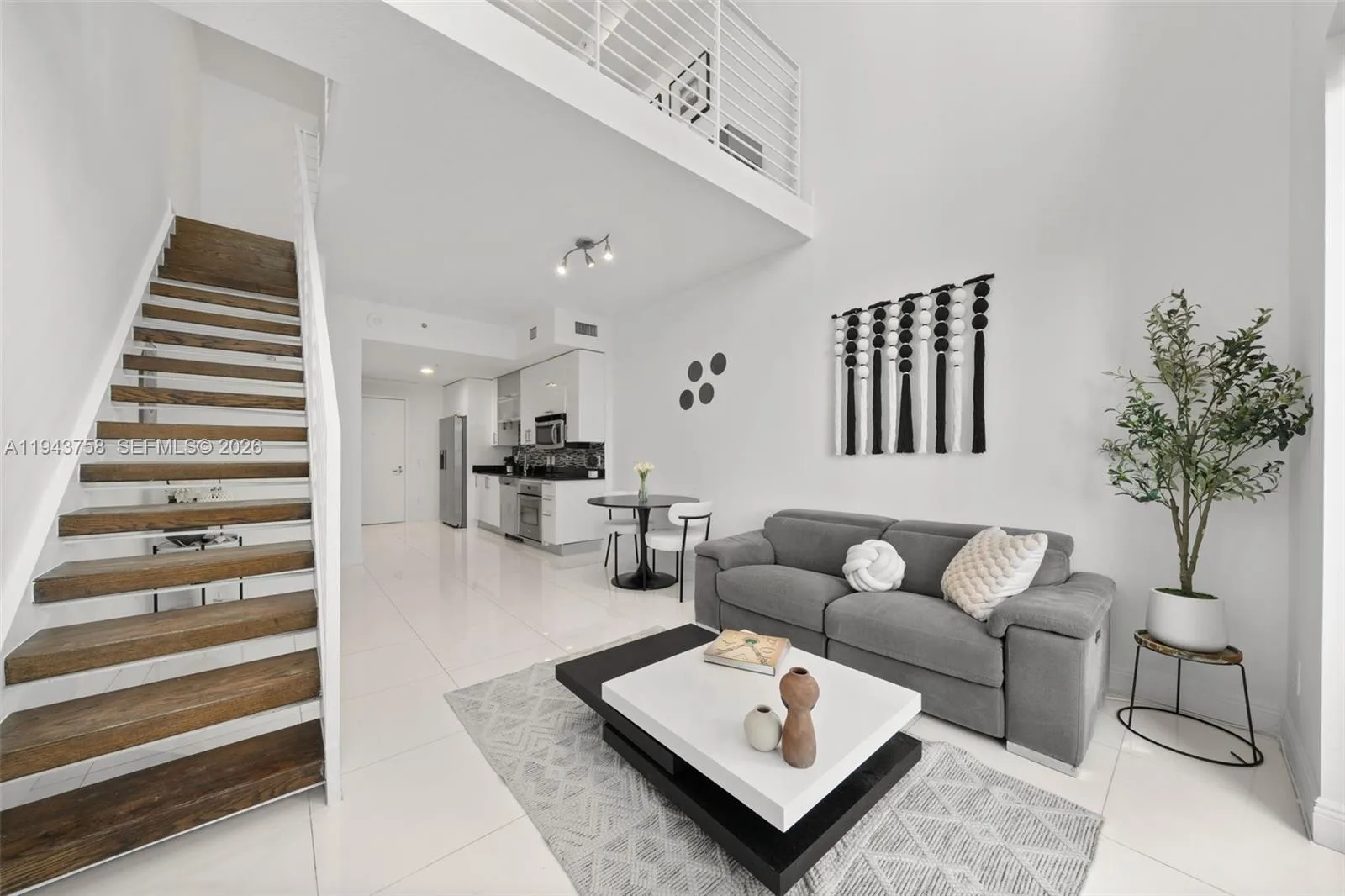 60 SW 13th St # 2812, Miami, FL 33130 photo 9