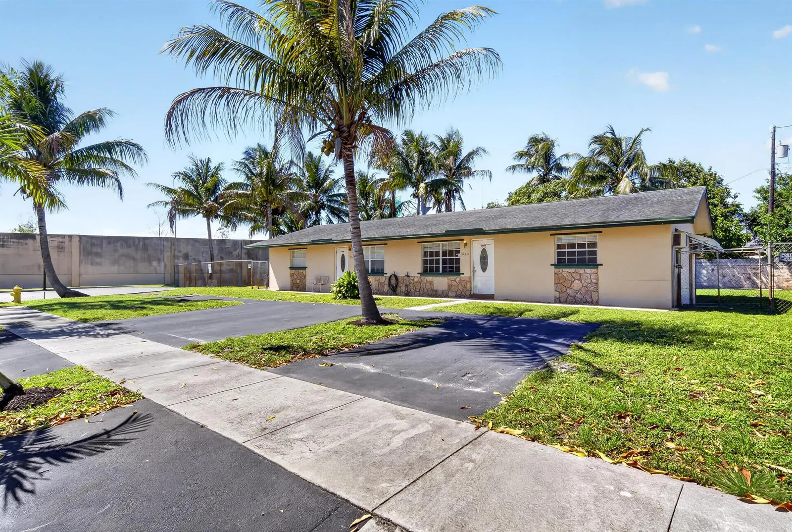 121 NW 56th Court # 1-2, Oakland Park, FL 33309 photo 2