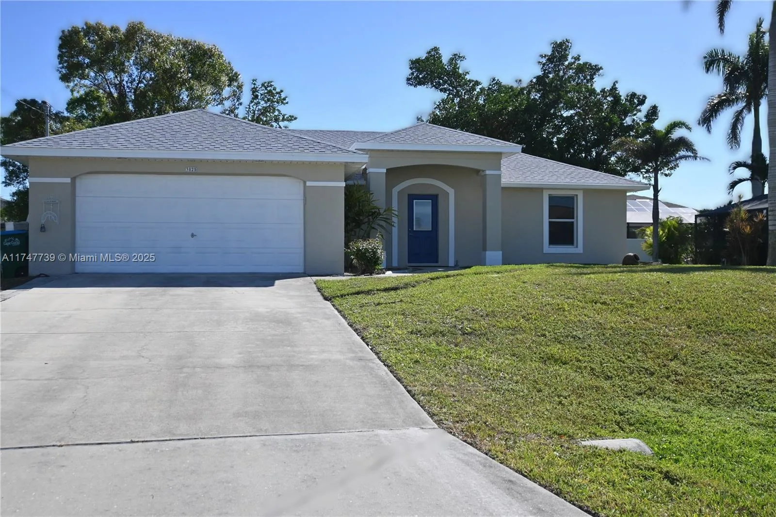 3825 SW 14th Pl, Cape Coral, FL 33914
