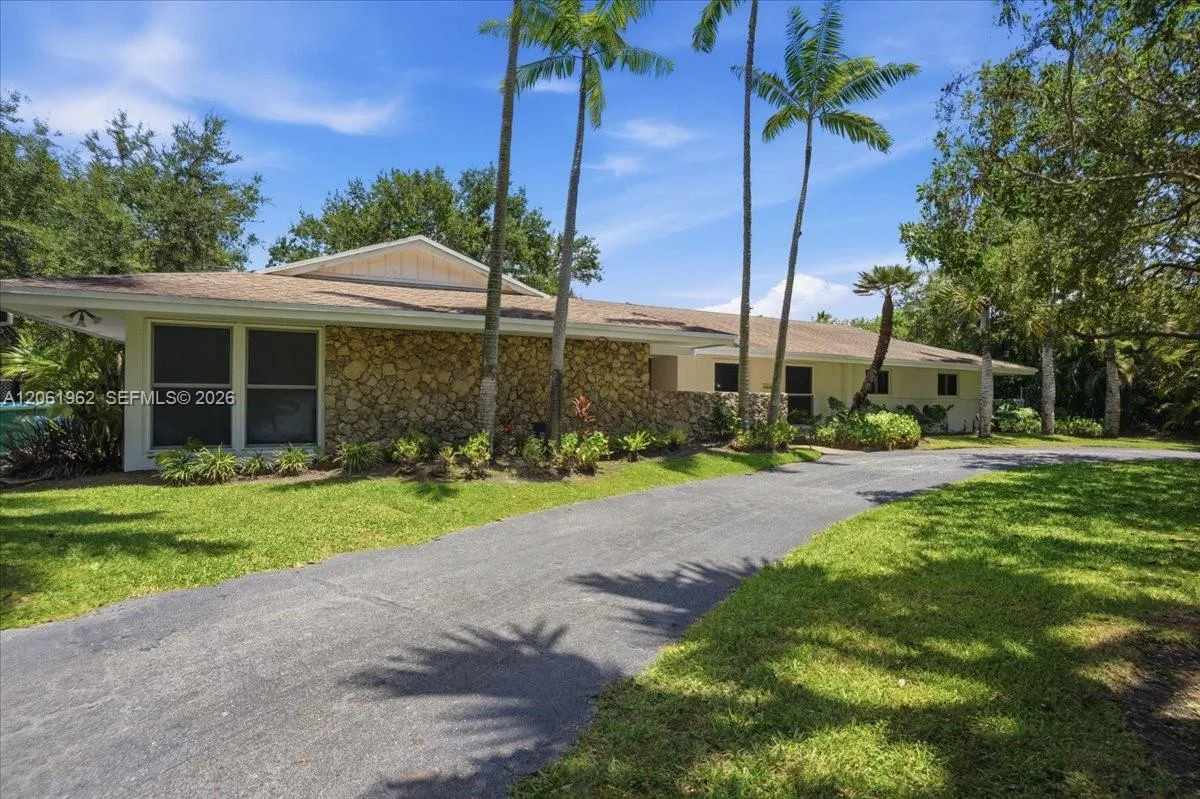 12365 SW 60th Ct, Pinecrest, FL 33156 photo 4