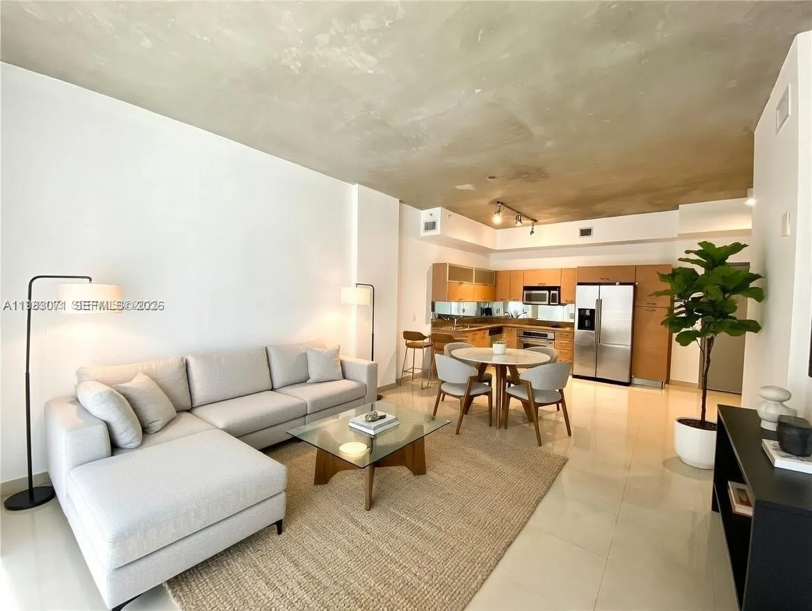 2275 Biscayne Blvd # 1008, Miami, FL 33137