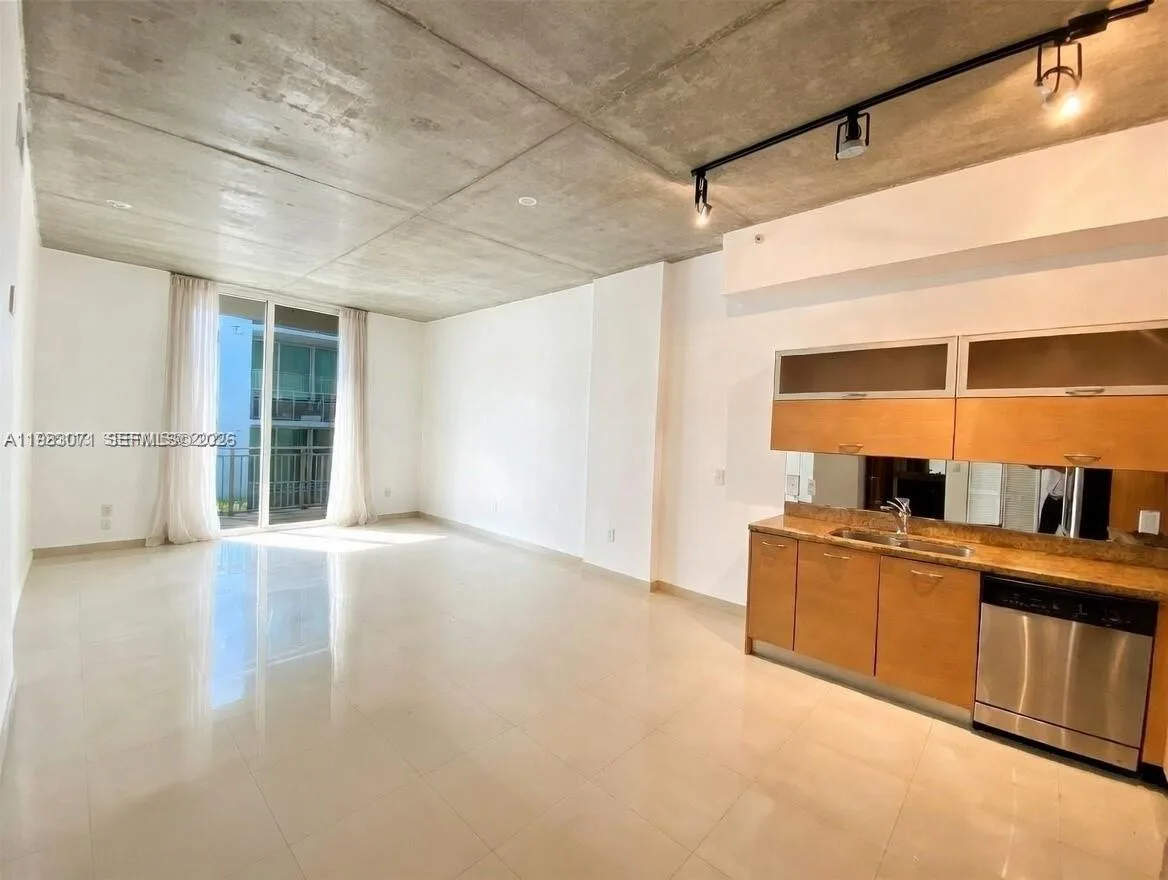 2275 Biscayne Blvd # 1008, Miami, FL 33137 photo 2