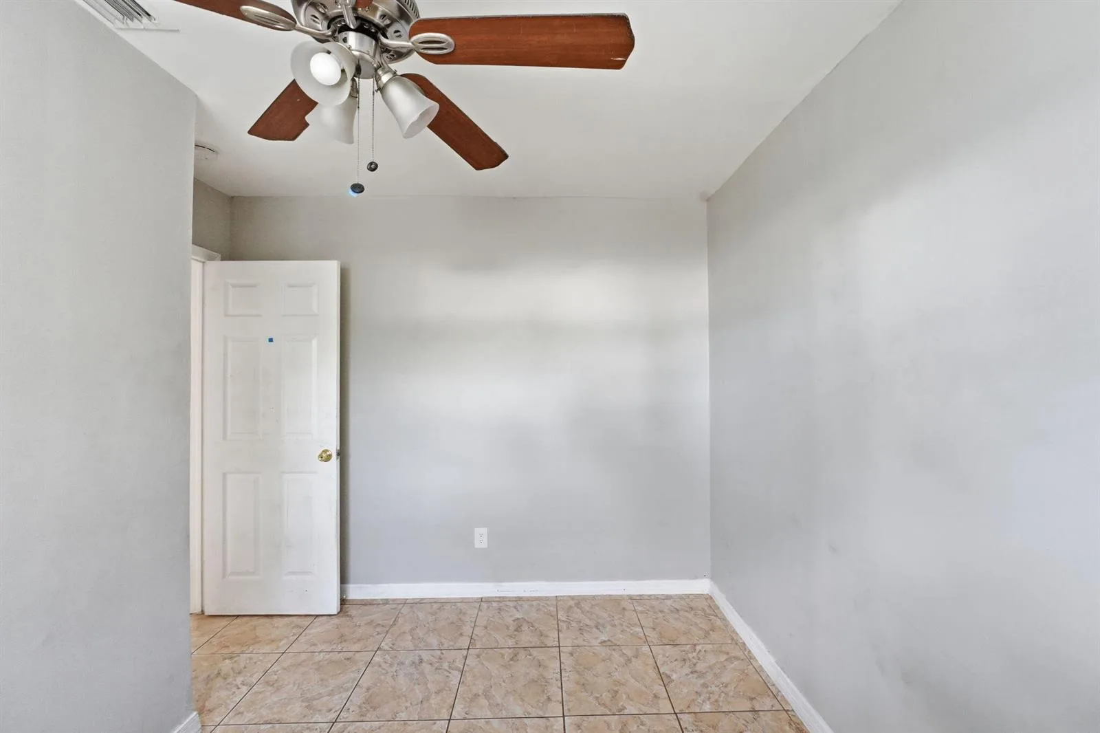 3100 SW 33rd Avenue, West Park, FL 33023 photo 10