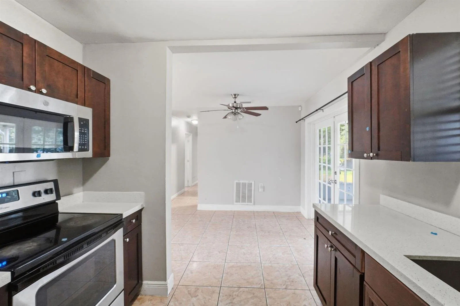 3100 SW 33rd Avenue, West Park, FL 33023 photo 6