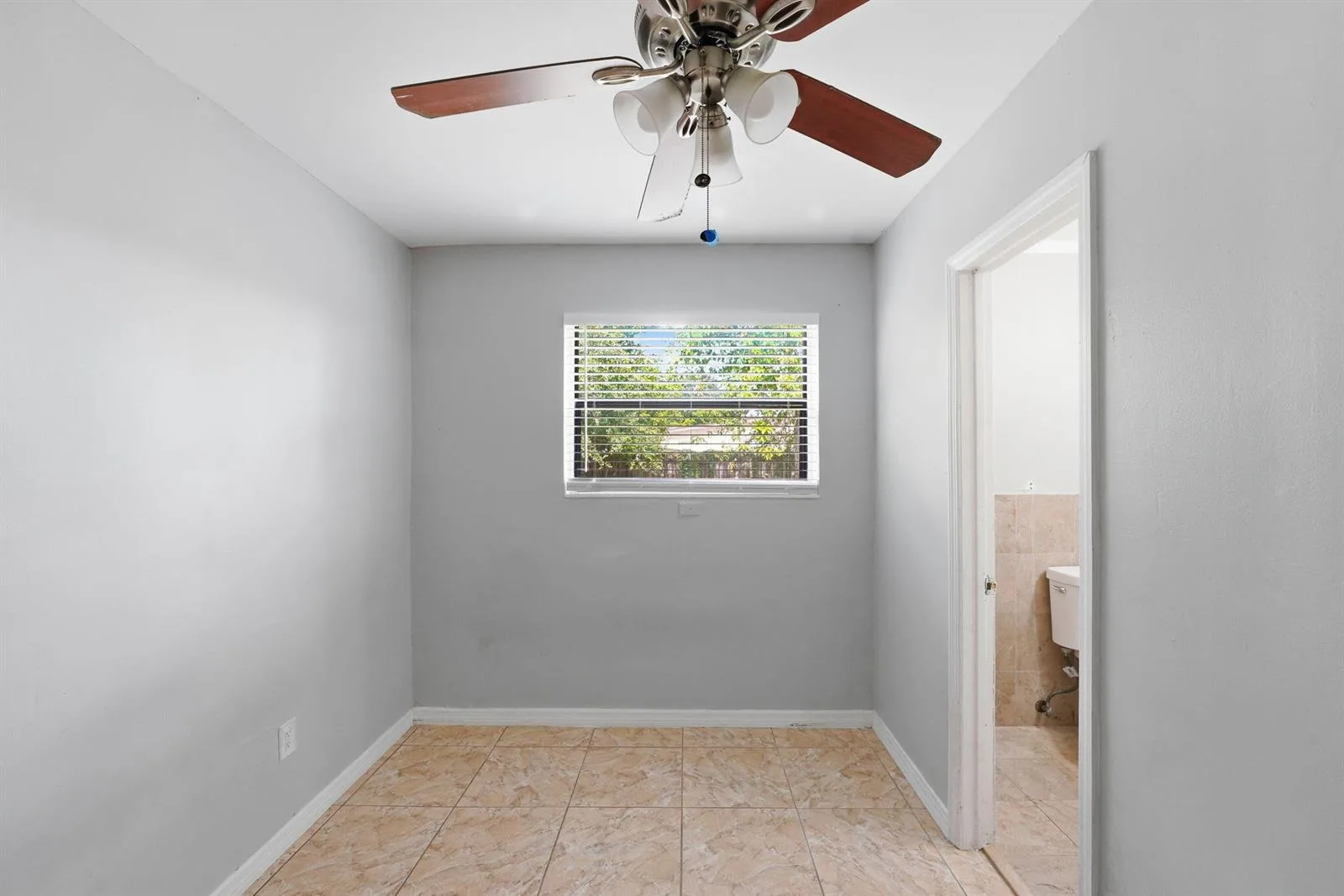 3100 SW 33rd Avenue, West Park, FL 33023 photo 9