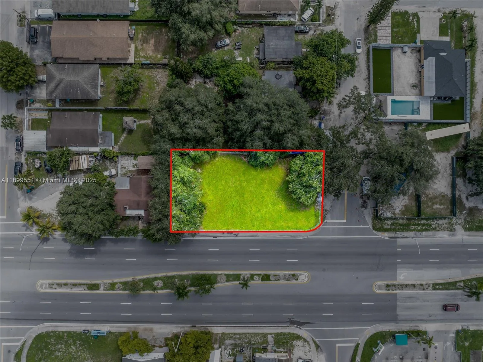 90 2200, Miami, FL 33147 photo 4