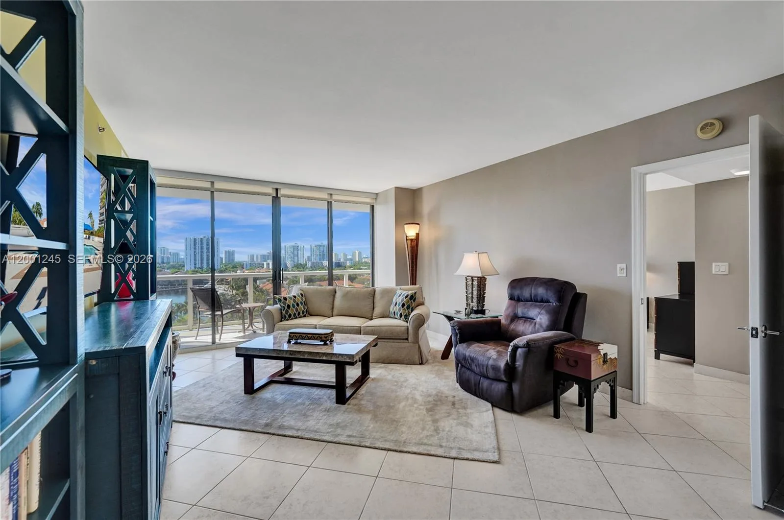 3600 Yacht Club Dr # 904, Aventura, FL 33180 photo 3