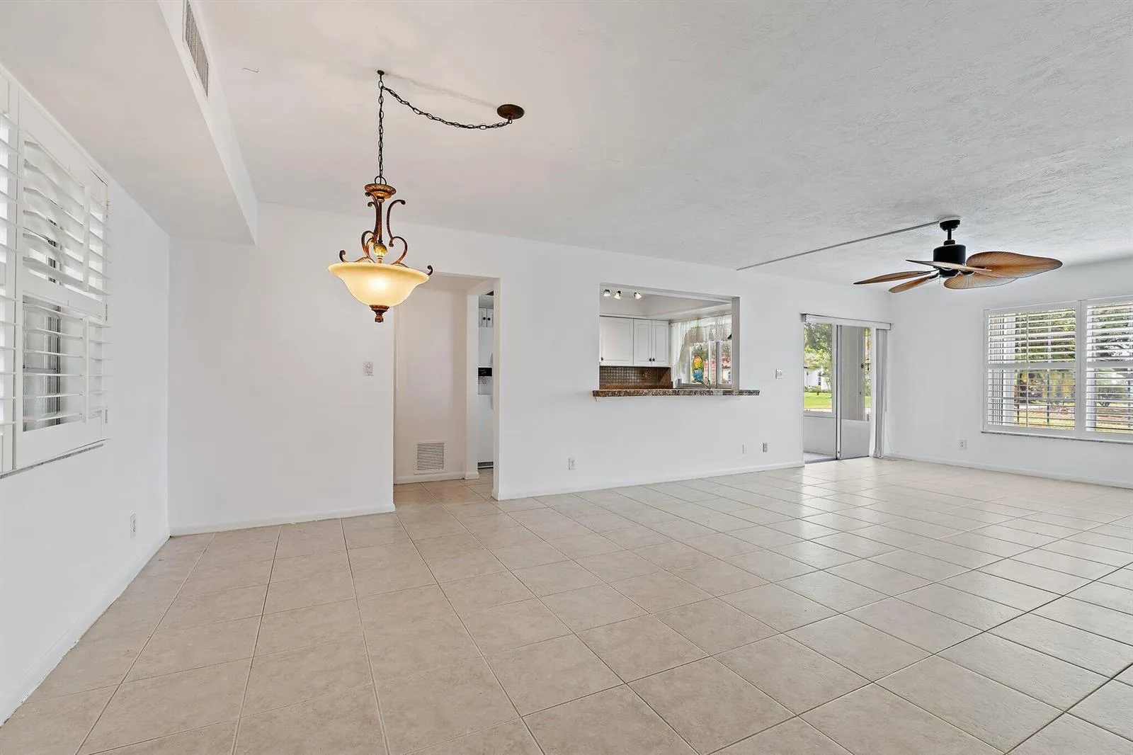 5570 Tamberlane Circle # 131, Palm Beach Gardens, FL 33418 photo 4