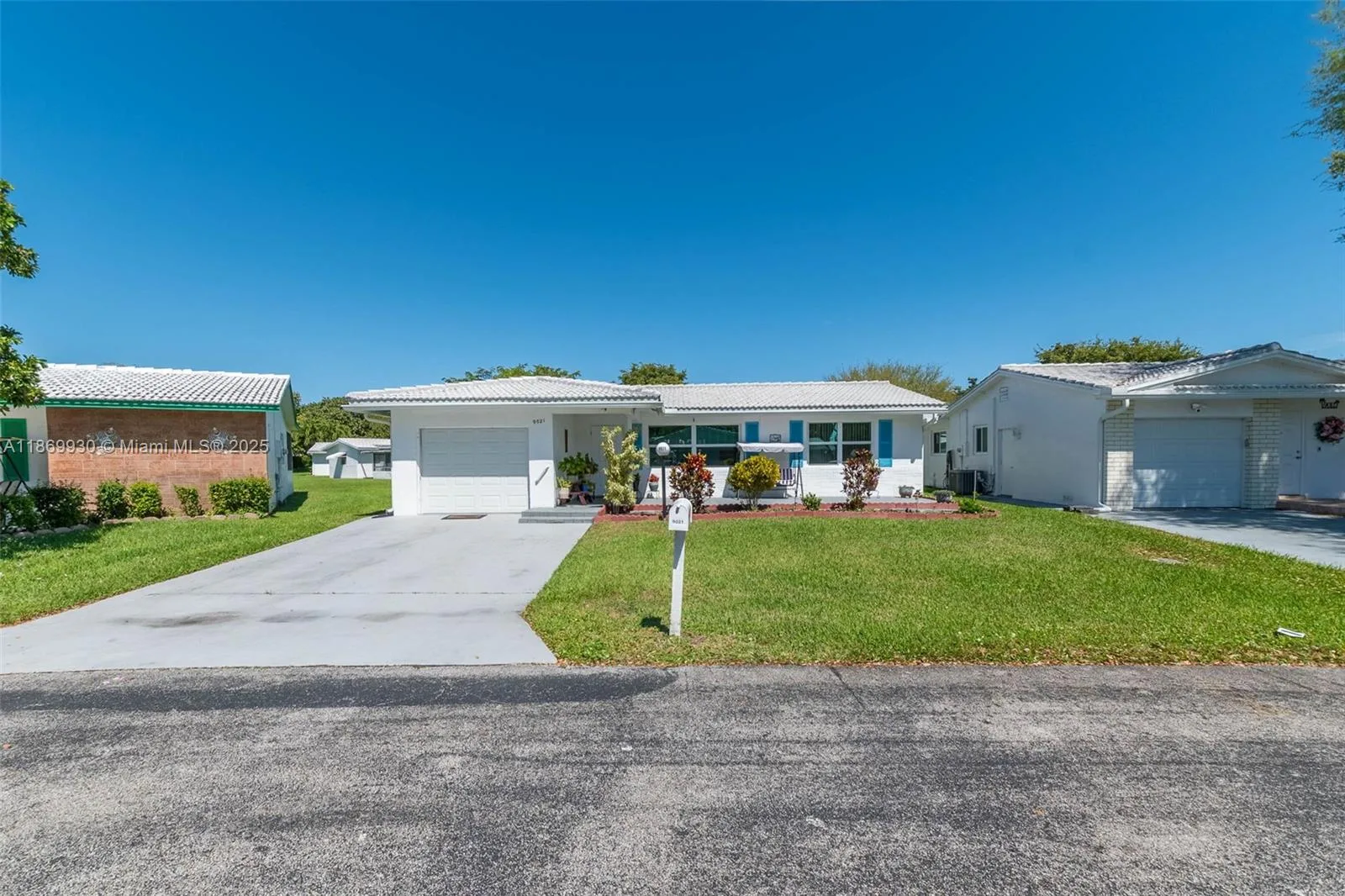 9021 NW 13th St, Plantation, FL 33322 photo 2