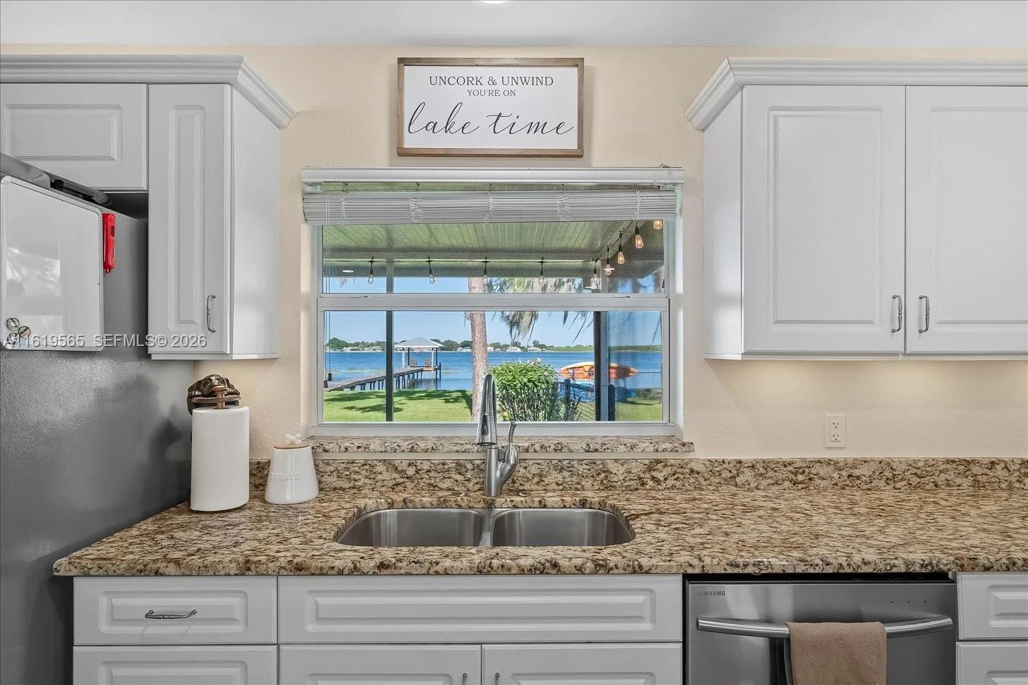 924 Lake Dr E, Lake Placid, FL 33852 photo 10