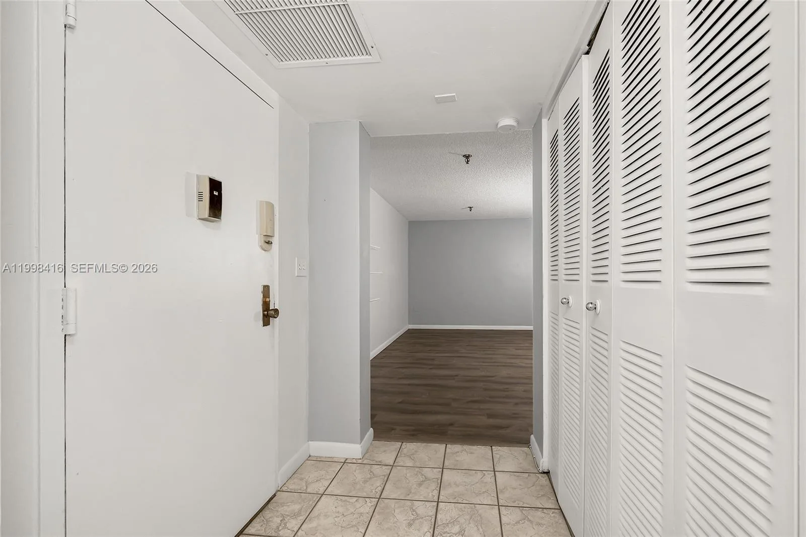 671 NE 195th St # 114E, Miami, FL 33179 photo 11