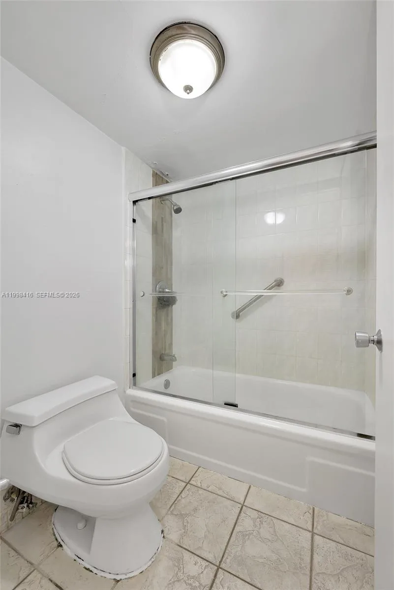671 NE 195th St # 114E, Miami, FL 33179 photo 13