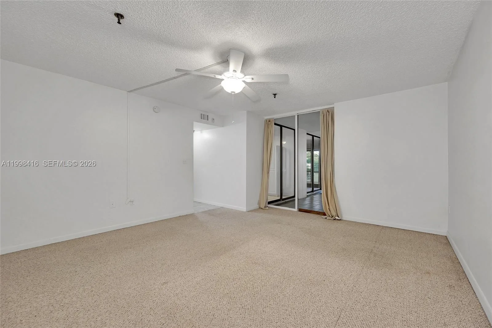 671 NE 195th St # 114E, Miami, FL 33179 photo 8