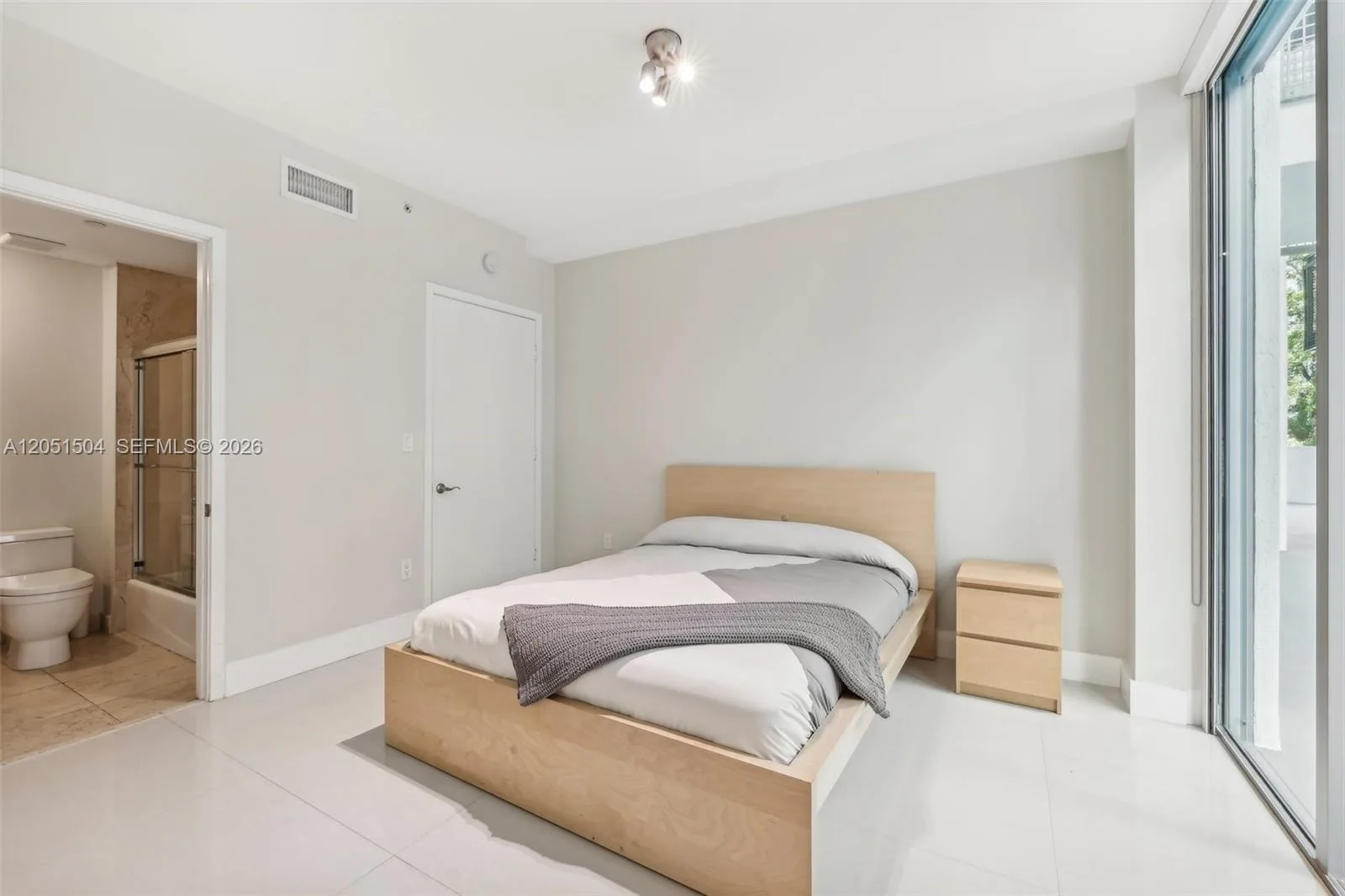 6000 Collins Ave # 306, Miami Beach, FL 33140 photo 12