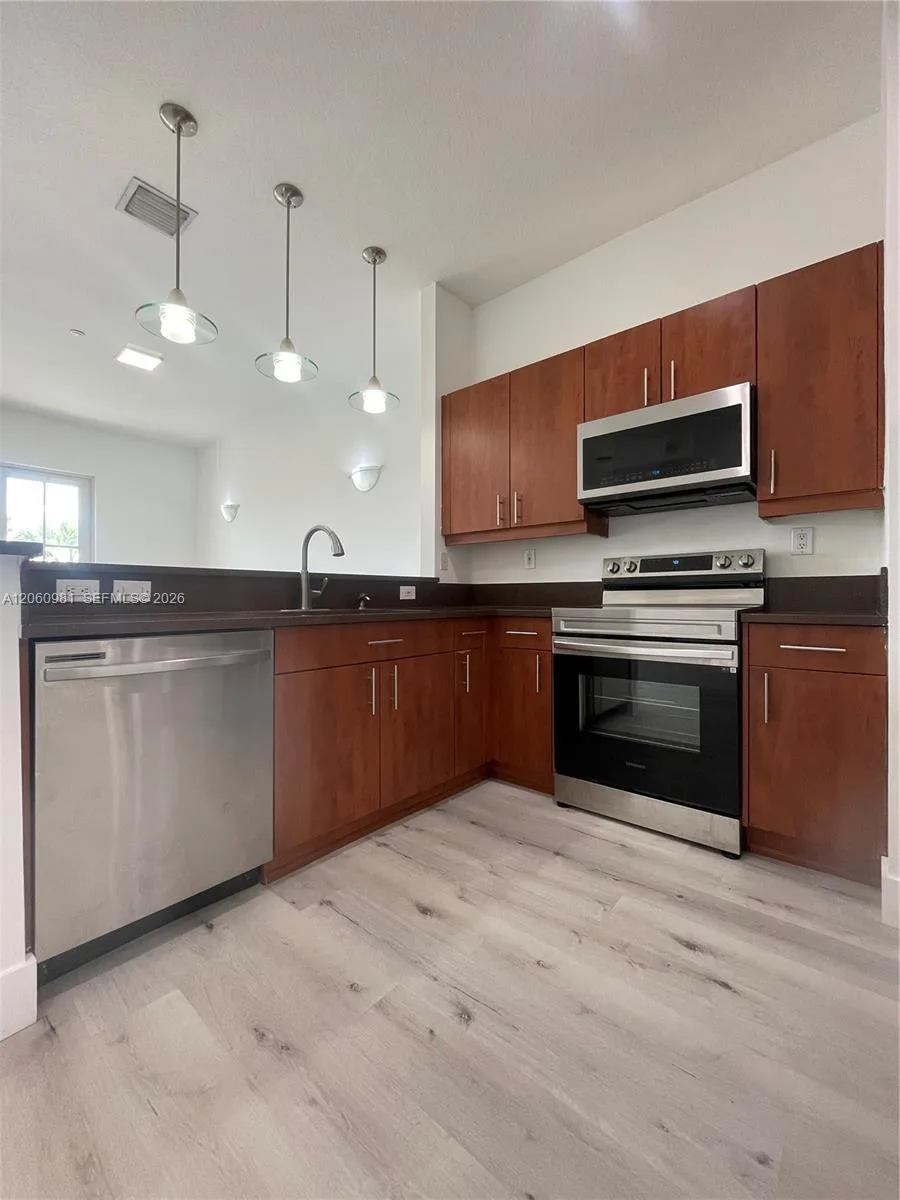 412 SW 13th Ter # 412, Fort Lauderdale, FL 33312 photo 5