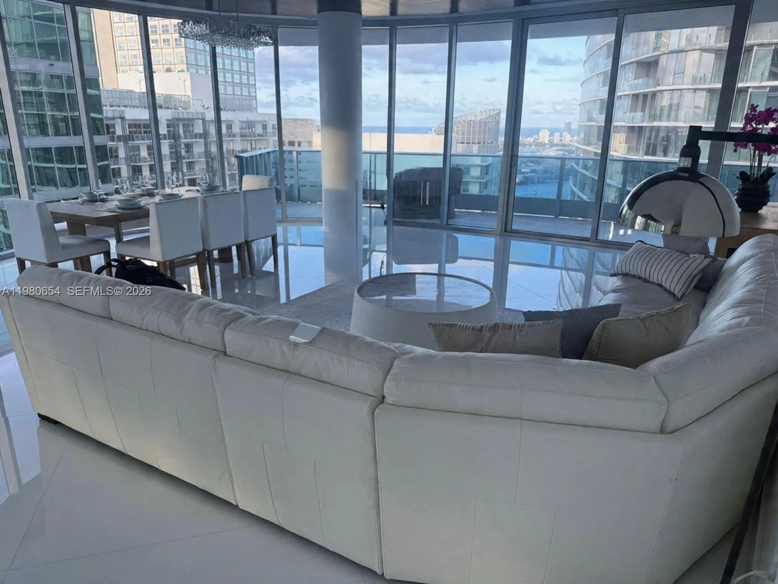 200 Biscayne Boulevard Way # 4801, Miami, FL 33131 photo 3