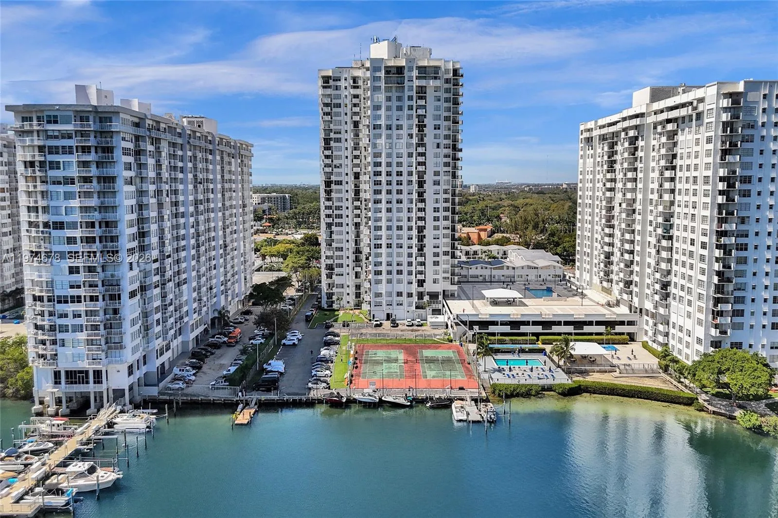 2750 NE 183rd St # 406, Aventura, FL 33160
