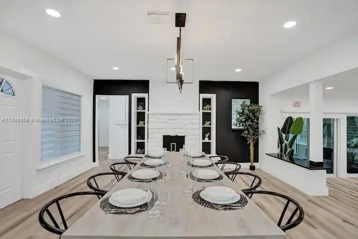 2100 SW 28th Way, Fort Lauderdale, FL 33312 photo 9