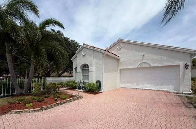 3963 Redondo Court, Boca Raton, FL 33487