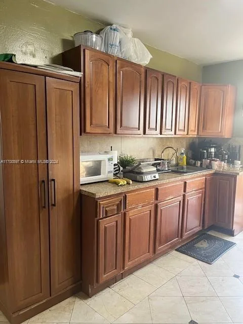 161 NW 35th St, Miami, FL 33127 photo 7