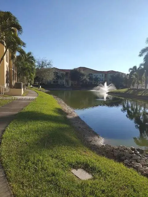 4105 Residence dr # 721, Fort Myers, FL 33901 photo 5