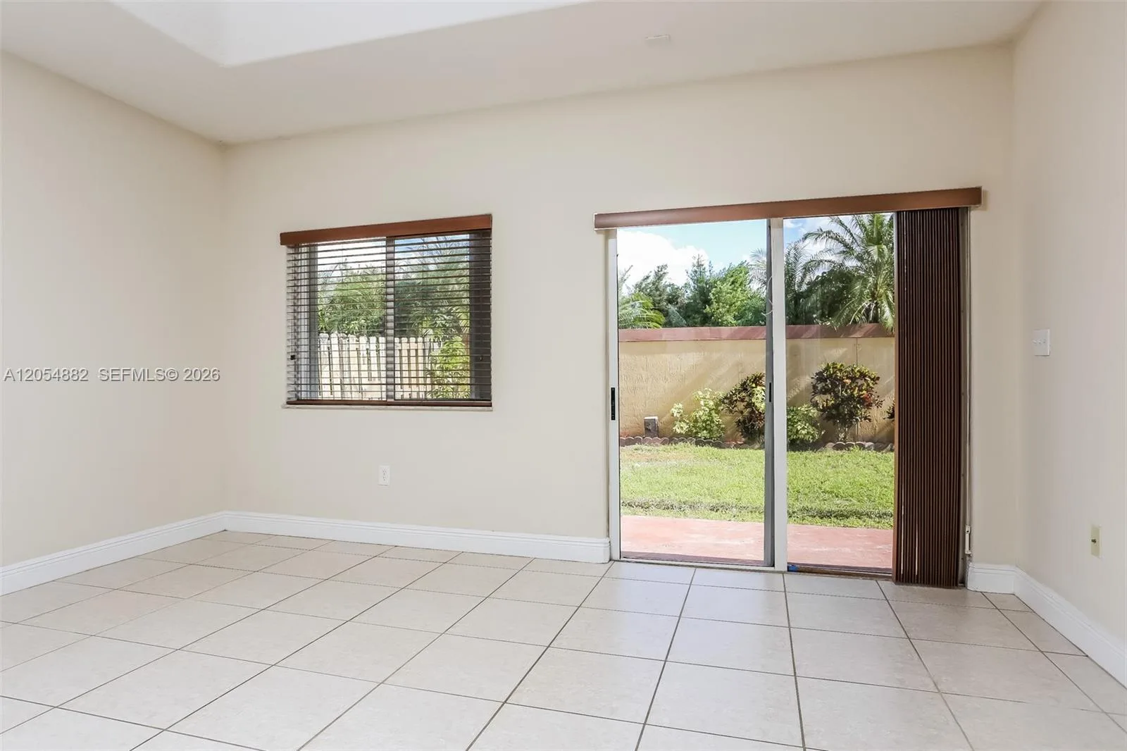 213 SW 15th Pl, Homestead, FL 33030 photo 5