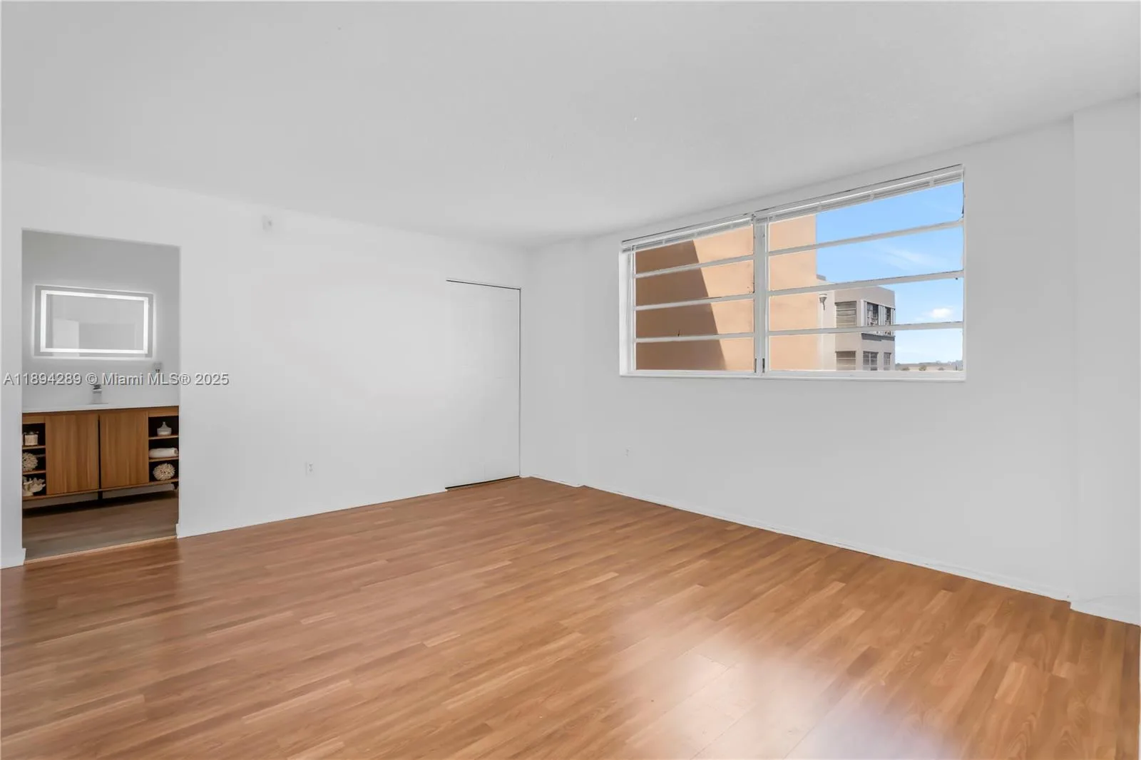 16400 NE 17th Ave # 601, North Miami Beach, FL 33162 photo 12
