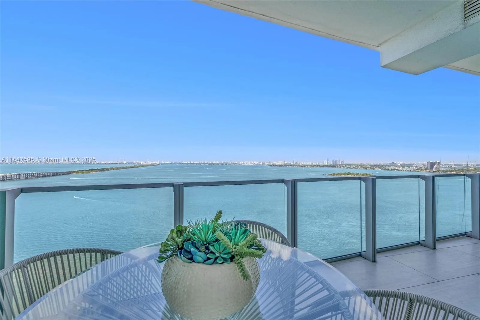 2900 NE 7th Ave # 2103, Miami, FL 33137 photo 2