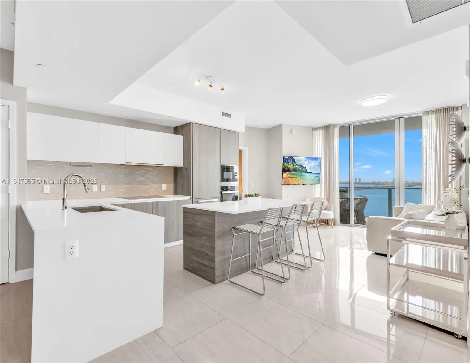2900 NE 7th Ave # 2103, Miami, FL 33137 photo 4