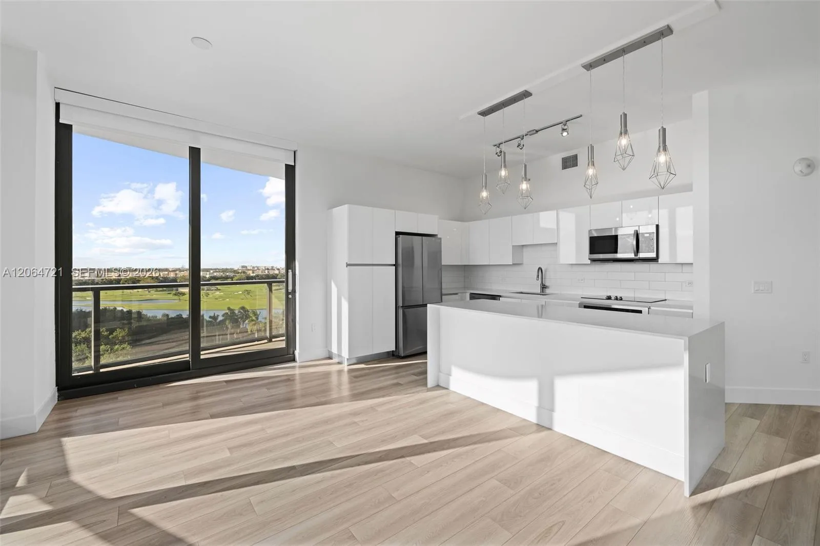 SLATE Hallandale Beach – photo 30