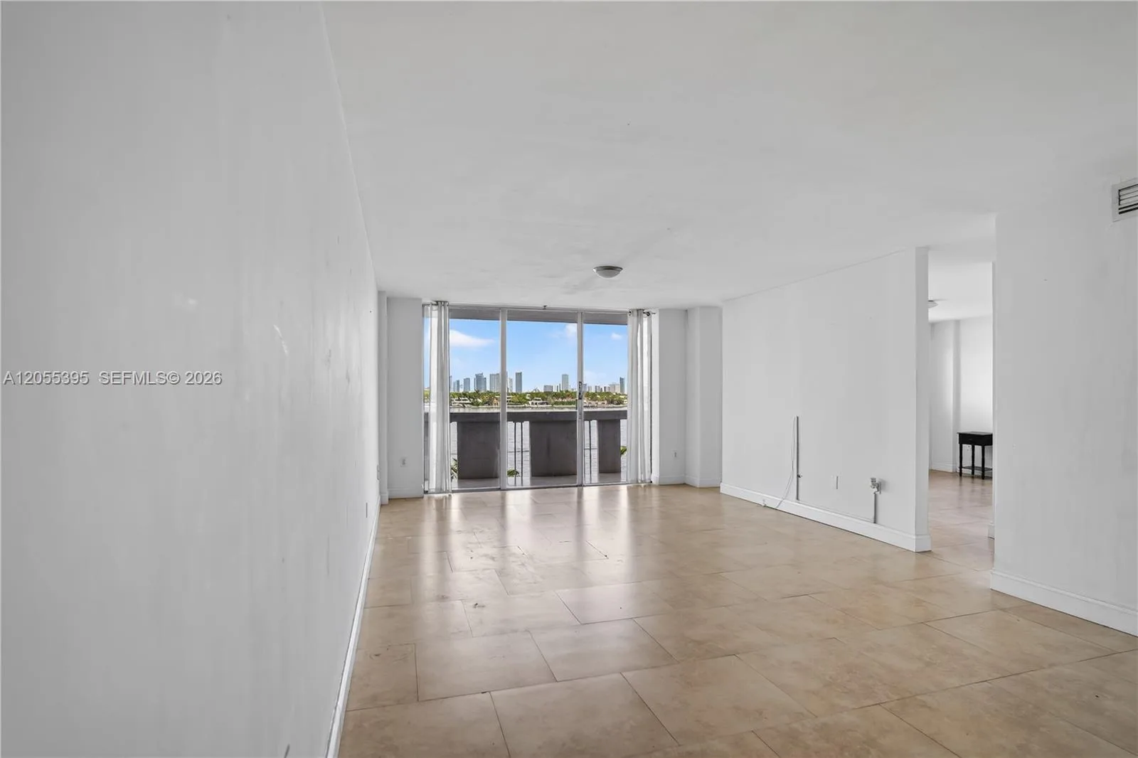 800 West Ave # 523, Miami Beach, FL 33139 photo 2