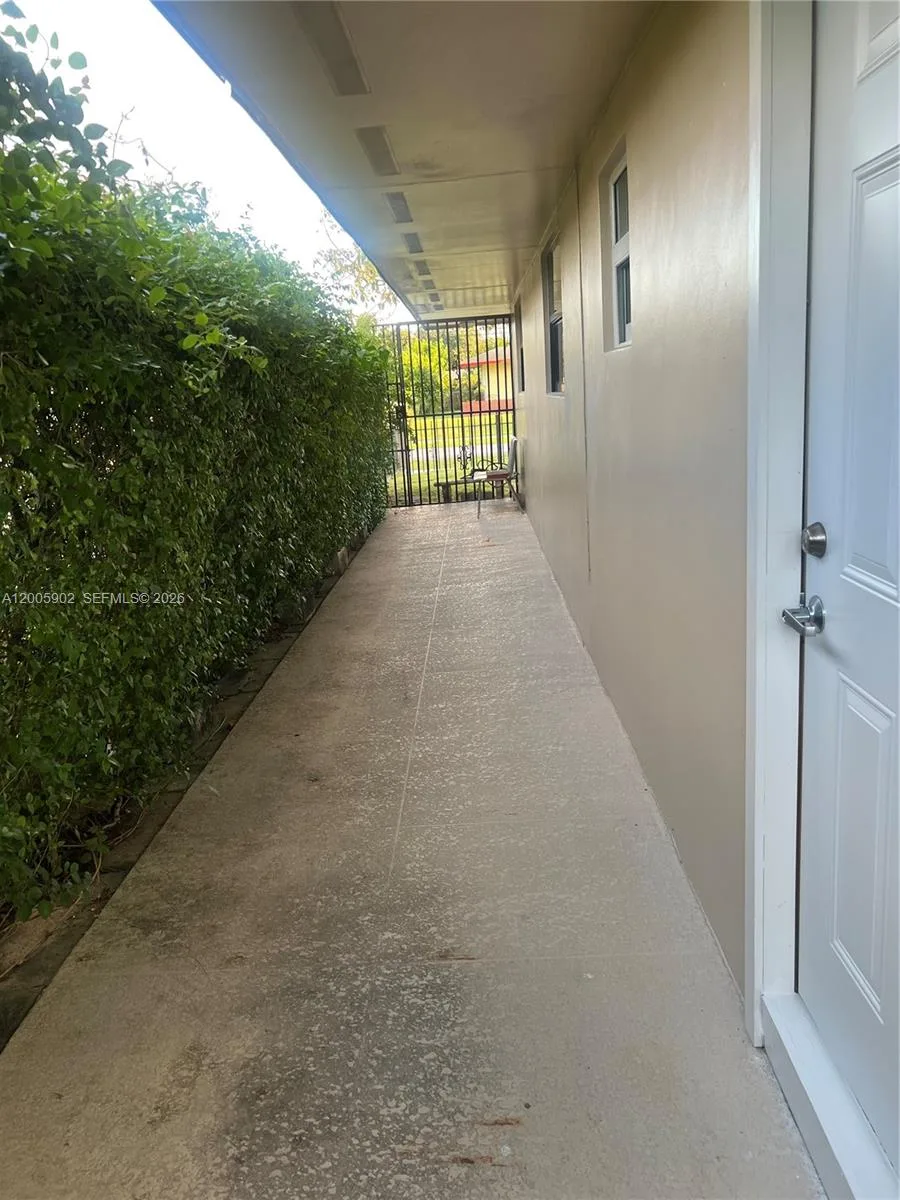 9945 SW 164th Ter # 1, Miami, FL 33157 photo 4