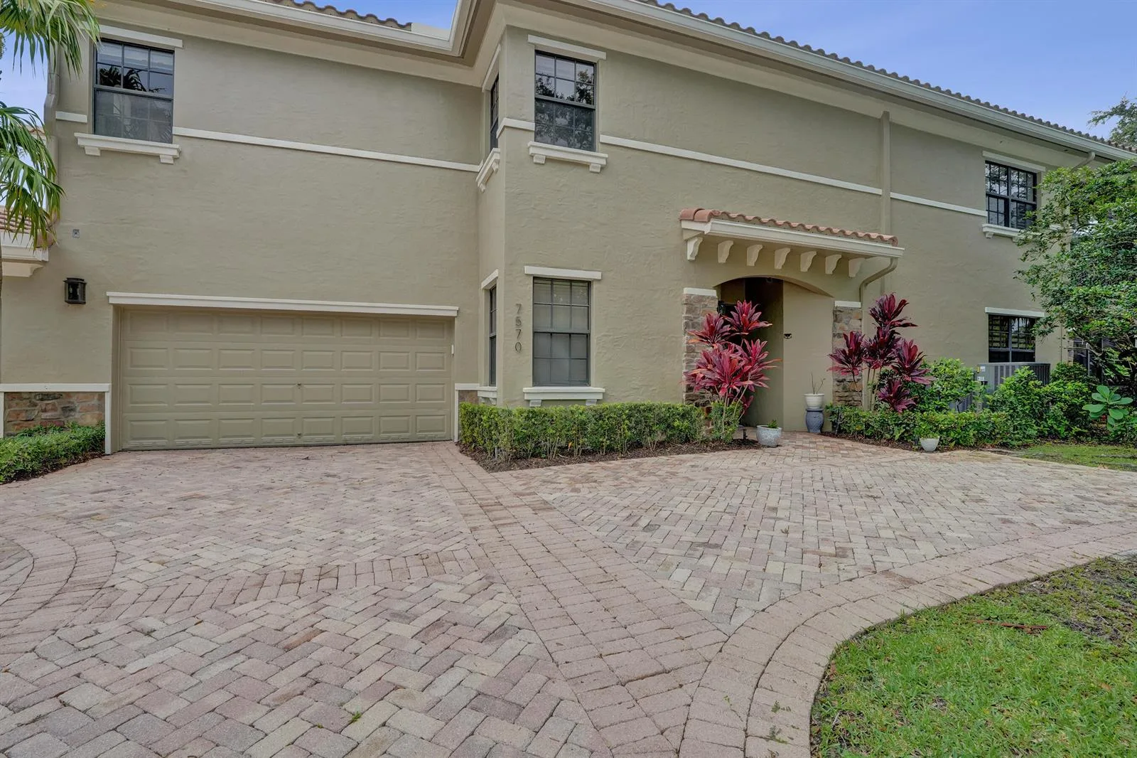 7570 Old Thyme Court # 9C, Parkland, FL 33076