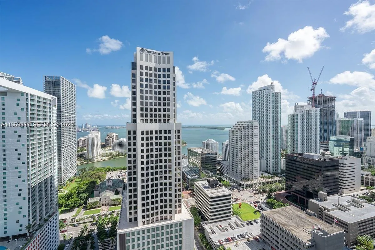 68 SE 6th St # 2807, Miami, FL 33131 photo 2